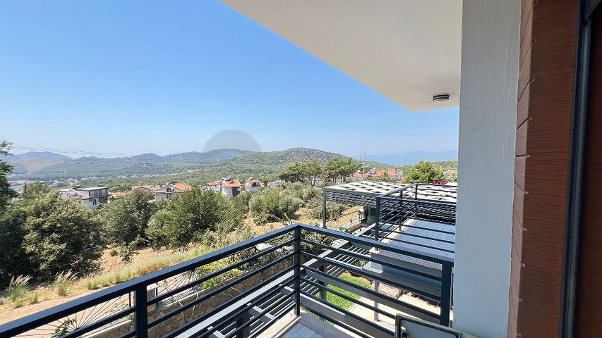 Просторный отдельно стоящий дом в районе Овачик, Фетхие