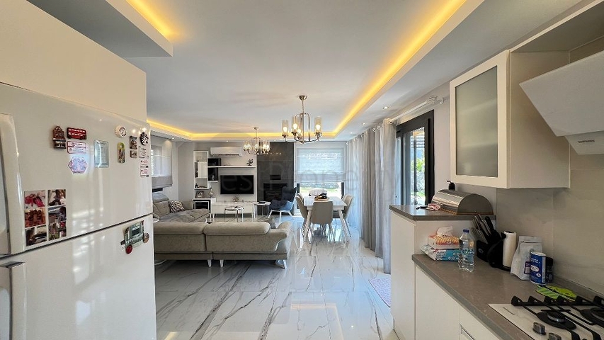 Просторный отдельно стоящий дом в районе Овачик, Фетхие