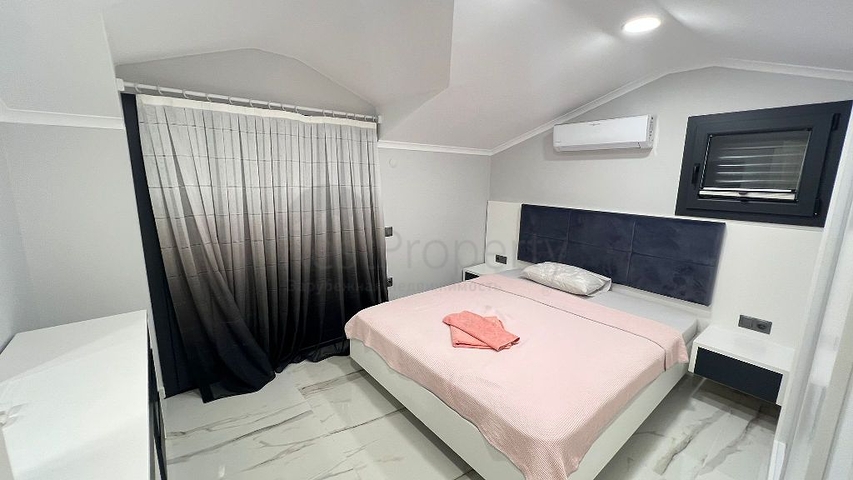 Просторный отдельно стоящий дом в районе Овачик, Фетхие