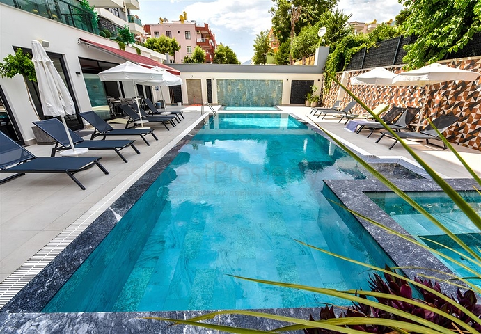 Современная 1+1 квартира в центре района Клеопатра