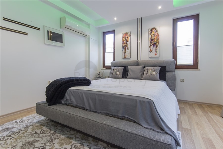 Просторная двухкомнатная квартира с мебелью в районе Каргыджак