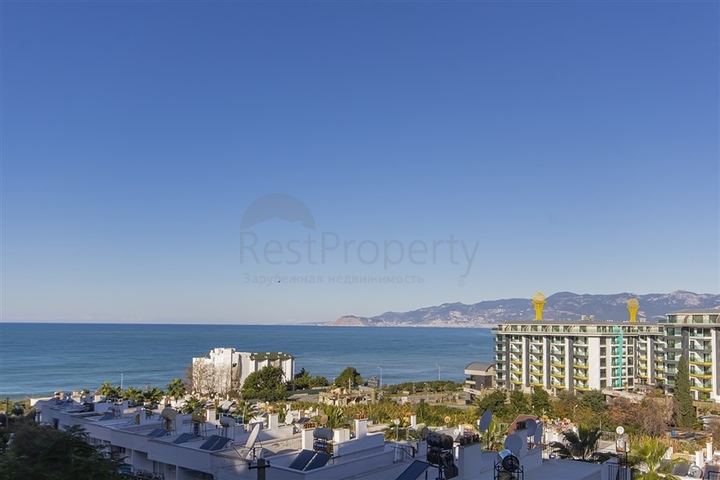 Просторная двухкомнатная квартира с мебелью в районе Каргыджак