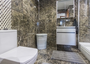 Просторная двухкомнатная квартира с мебелью в районе Каргыджак