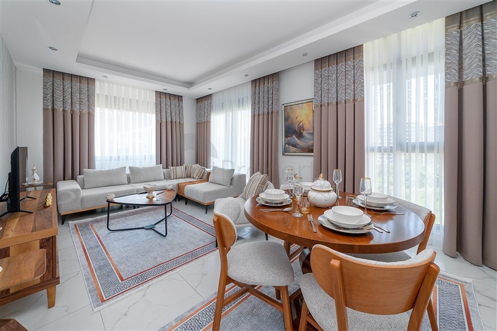 Пентхаус 2+1 с террасой и мебелью в районе Махмутлар