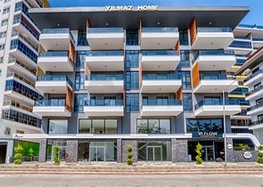 Пентхаус 2+1 с террасой и мебелью в районе Махмутлар