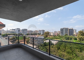 Пентхаус 2+1 с террасой и мебелью в районе Махмутлар