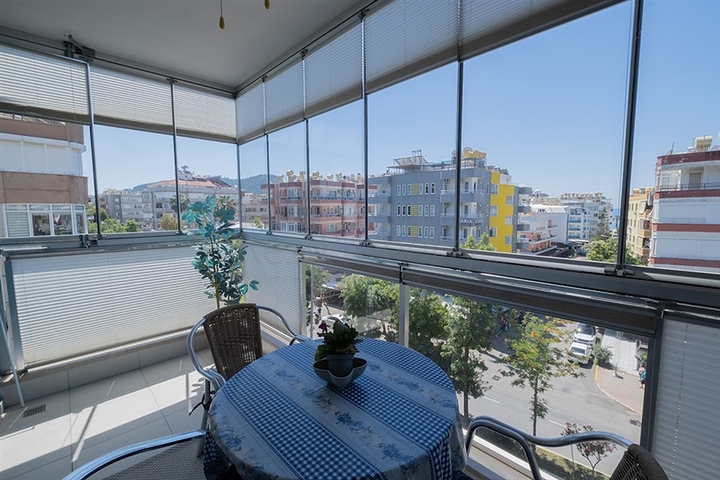 Светлая квартира 2+1 в районе Клеопатра