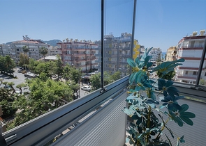 Светлая квартира 2+1 в районе Клеопатра