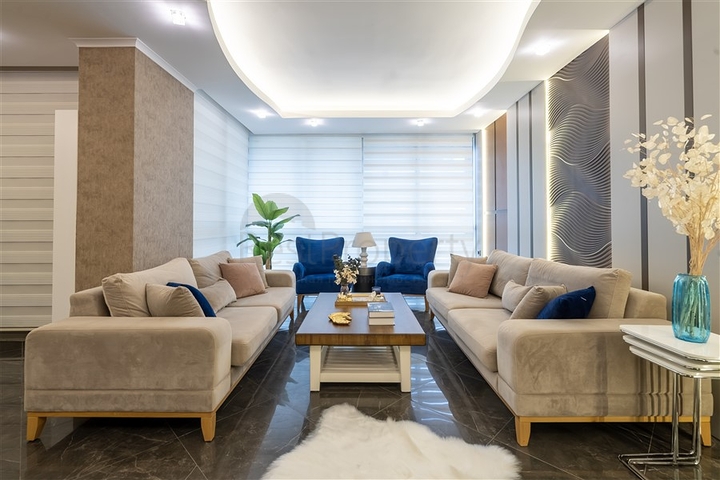 Пентхаус 3+1 с террасой в районе Оба