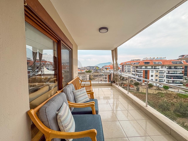 Просторный пентхаус 5+1 в развитом районе Аланьи