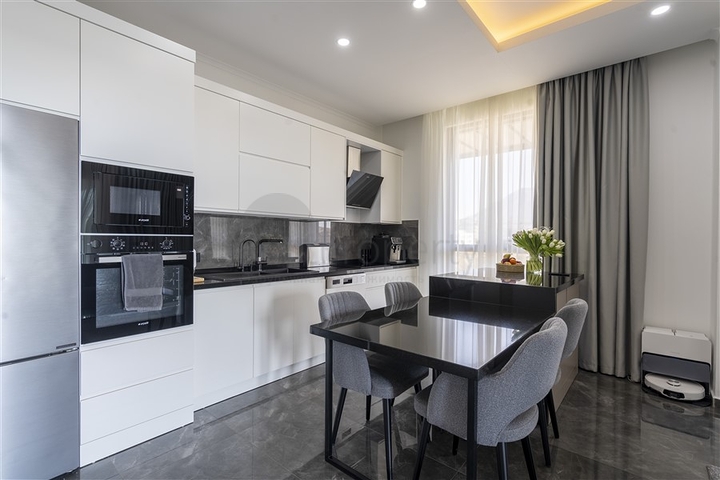 Просторная квартира 3+1 в современном жилом комплексе района Оба