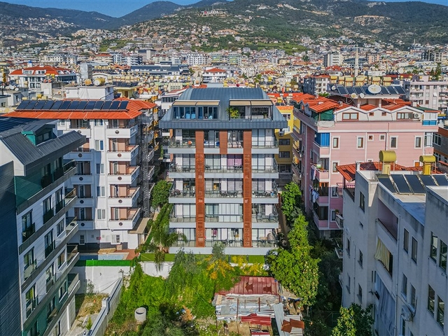 Просторный пентхаус 2+1 в центре Аланьи