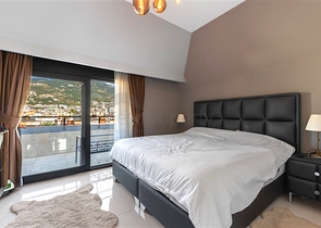 Просторный пентхаус 2+1 в центре Аланьи