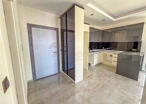 Современная квартира 1+1 в новом доме района Клеопатра