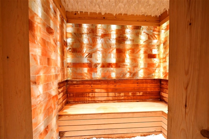 Уютная меблированная квартира в современном жилом комплексе у побережья