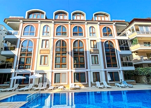 Комфортная 3+1 квартира с развитой инфраструктурой в районе Оба