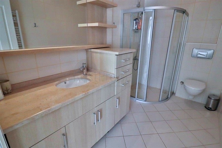 Уютная меблированная квартира 2+1 в жилом комплексе с бассейном