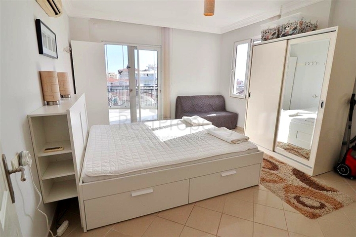 Уютная меблированная квартира 2+1 в жилом комплексе с бассейном