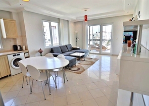 Уютная меблированная квартира 2+1 в жилом комплексе с бассейном