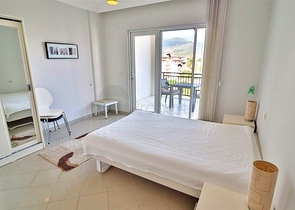 Уютная меблированная квартира 2+1 в жилом комплексе с бассейном