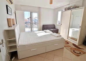 Уютная меблированная квартира 2+1 в жилом комплексе с бассейном