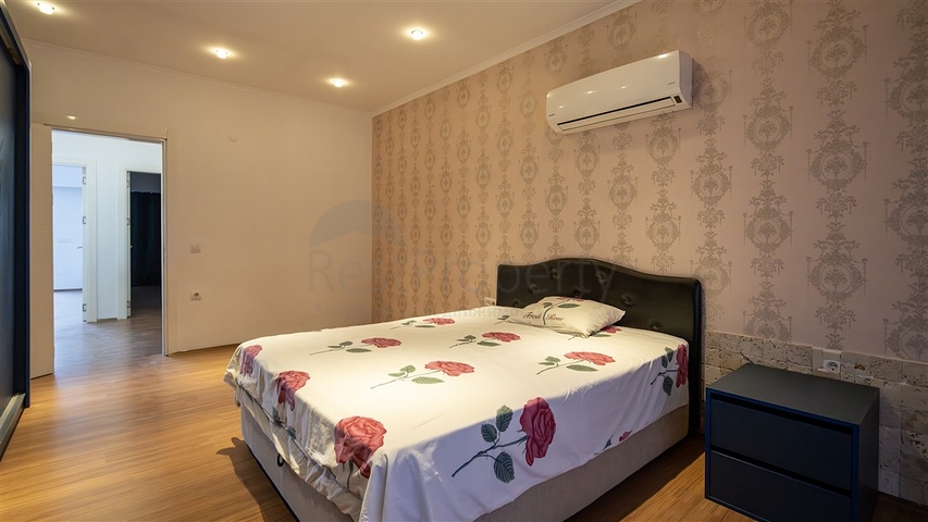 Стильный пентхаус 3+1 с развитой инфраструктурой в районе Джикджилли