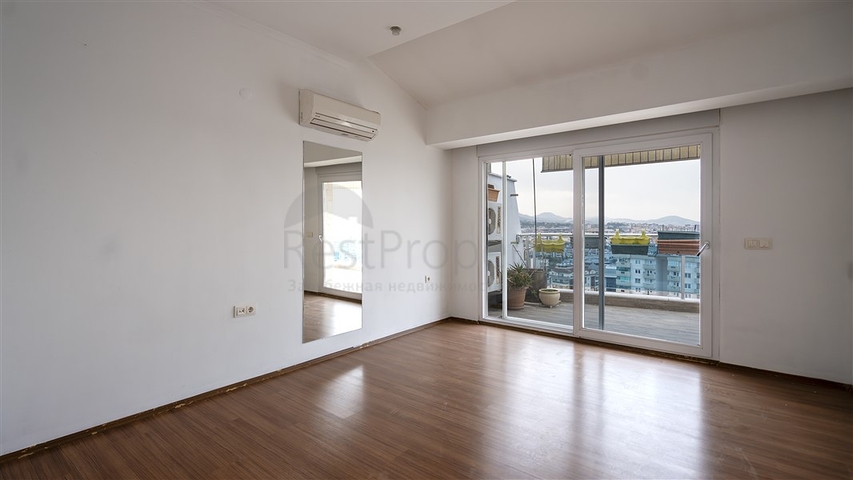 Стильный пентхаус 3+1 с развитой инфраструктурой в районе Джикджилли