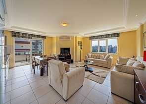 Уютная квартира 3+1 в благоустроенном жилом комплексе района Тосмур