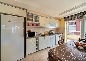 Уютная квартира 3+1 в благоустроенном жилом комплексе района Тосмур