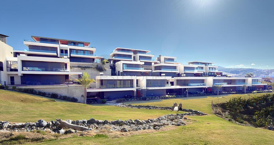 Современная вилла 3+1 с террасой и развитой инфраструктурой в районе Каргыджак