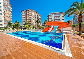 Просторный пентхаус 4+1 с террасой в районе Тосмур