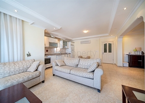 Просторный пентхаус 4+1 с террасой в районе Тосмур