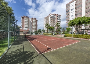 Просторный пентхаус 4+1 с террасой в районе Тосмур