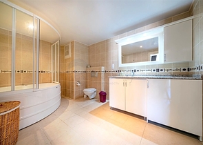 Просторный пентхаус 4+1 с террасой в районе Тосмур