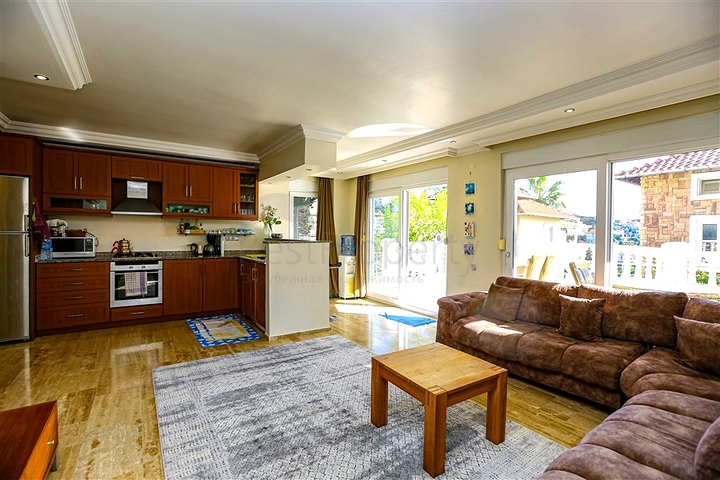 Уютная вилла в центральной части Алании для комфортной жизни