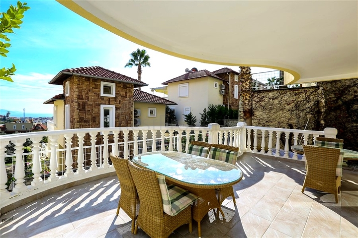 Уютная вилла в центральной части Алании для комфортной жизни