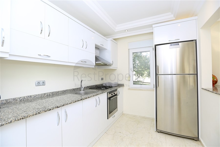 Уютная вилла с террасой и развитой инфраструктурой