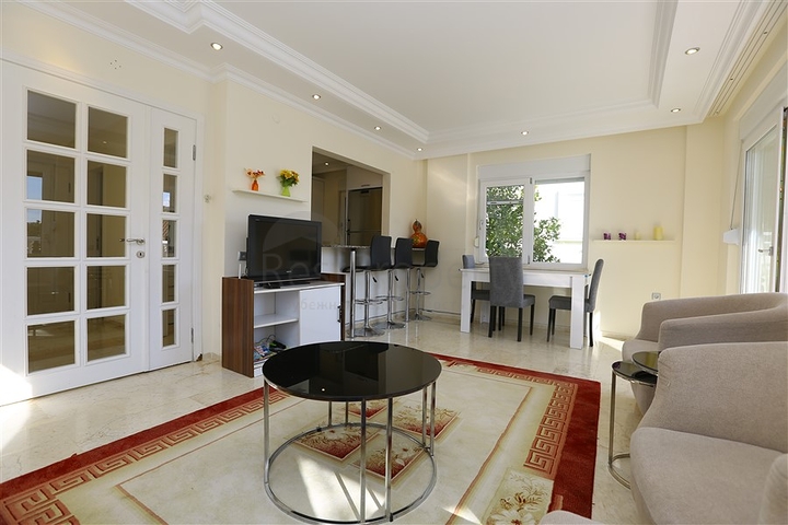 Уютная вилла с террасой и развитой инфраструктурой