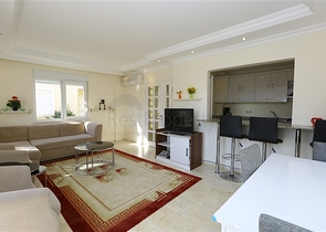 Уютная вилла с террасой и развитой инфраструктурой