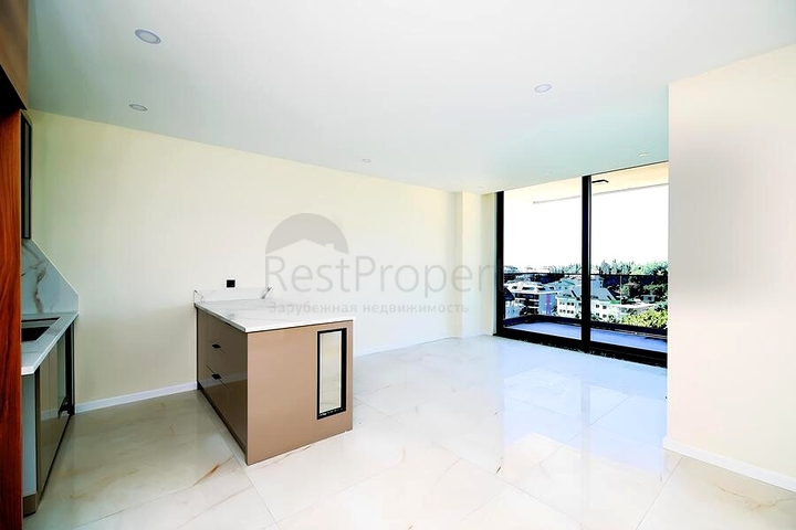 Современная квартира 1+1 в благоустроенном жилом комплексе района Клеопатра