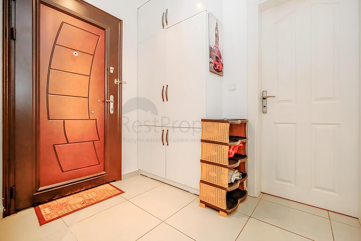 Уютная меблированная квартира 1+1 в жилом комплексе с бассейном