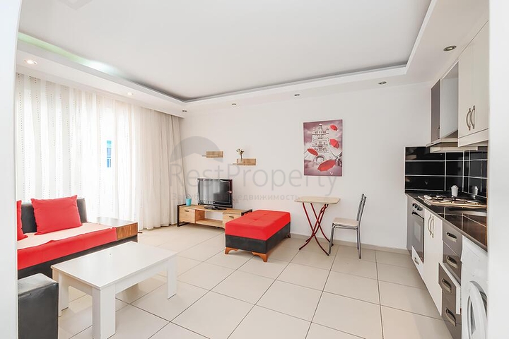 Уютная меблированная квартира 1+1 в жилом комплексе с бассейном