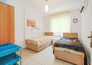 Уютная меблированная квартира 1+1 в жилом комплексе с бассейном