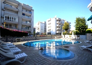 Светлая меблированная квартира 2+1 в развитом районе