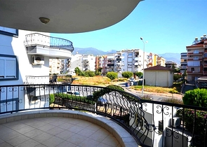 Светлая меблированная квартира 2+1 в развитом районе