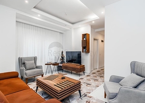 Уютная меблированная квартира 1+1 в современном доме района Клеопатра