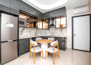 Современная меблированная квартира с развитой инфраструктурой в Махмутларе