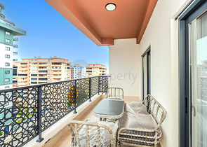 Современная меблированная квартира с развитой инфраструктурой в Махмутларе