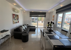 Просторная меблированная квартира с двумя балконами в Тосмуре