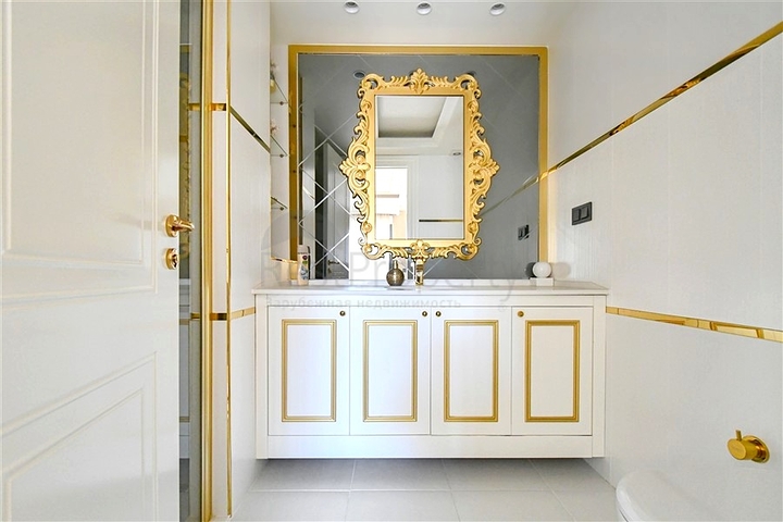 Современная меблированная квартира 2+1 в центре Алании